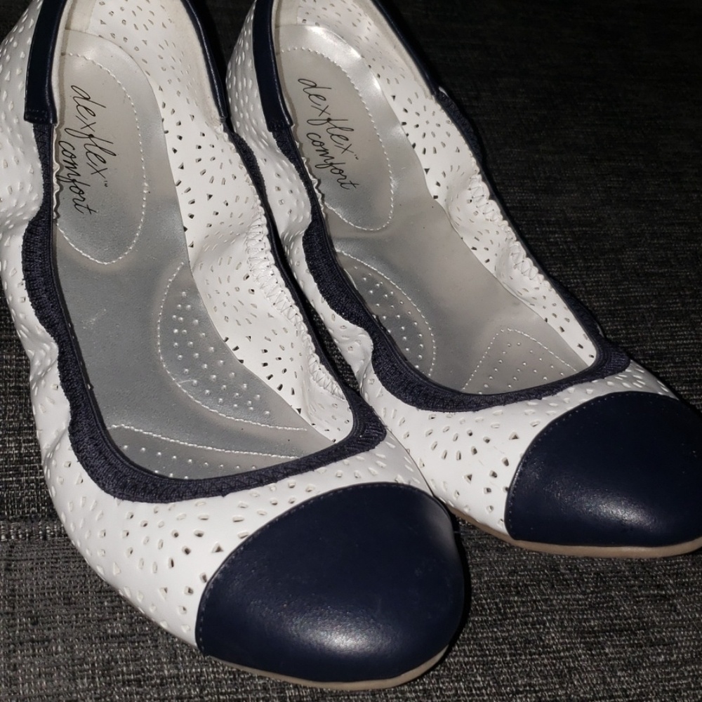 delight comfort shoes